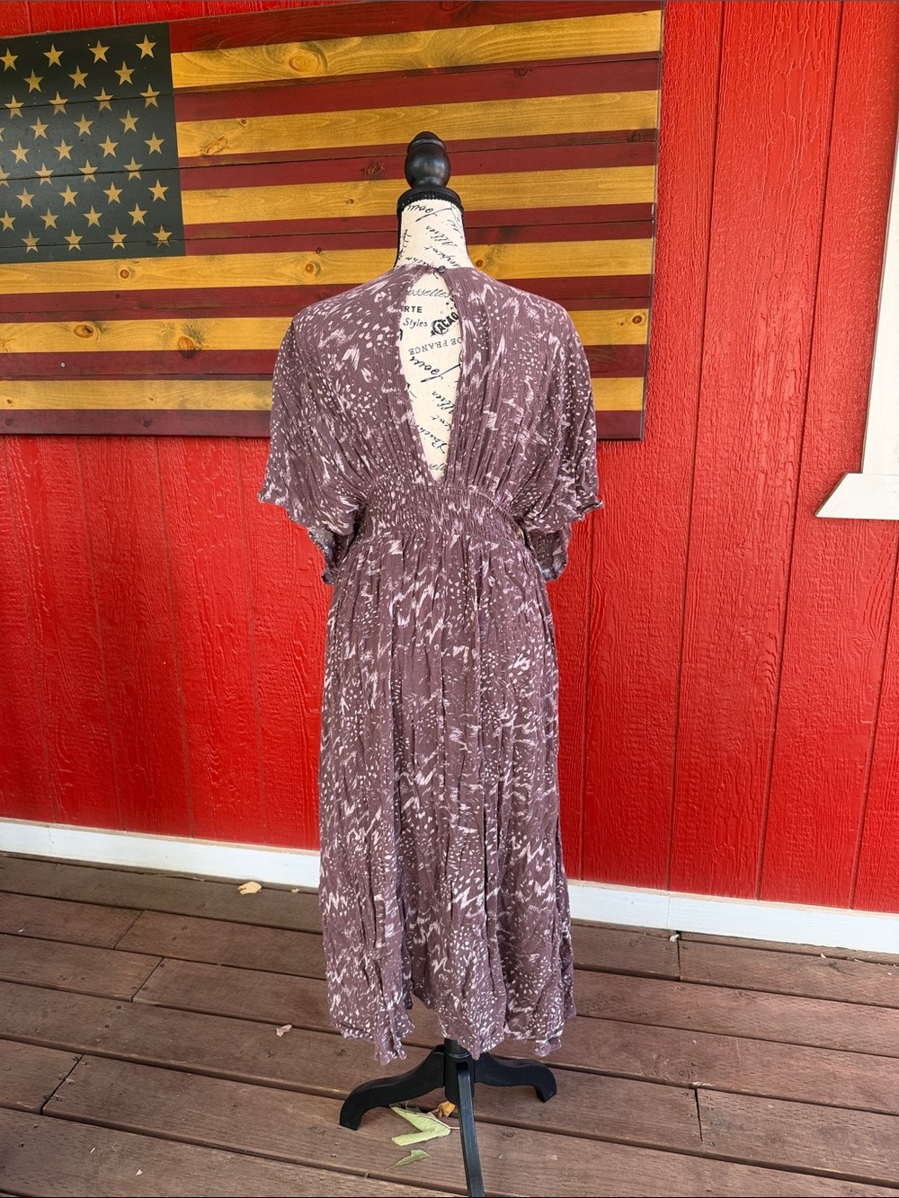 Vici Mauve Patterned Midi Dress - Picture 3 of 3
